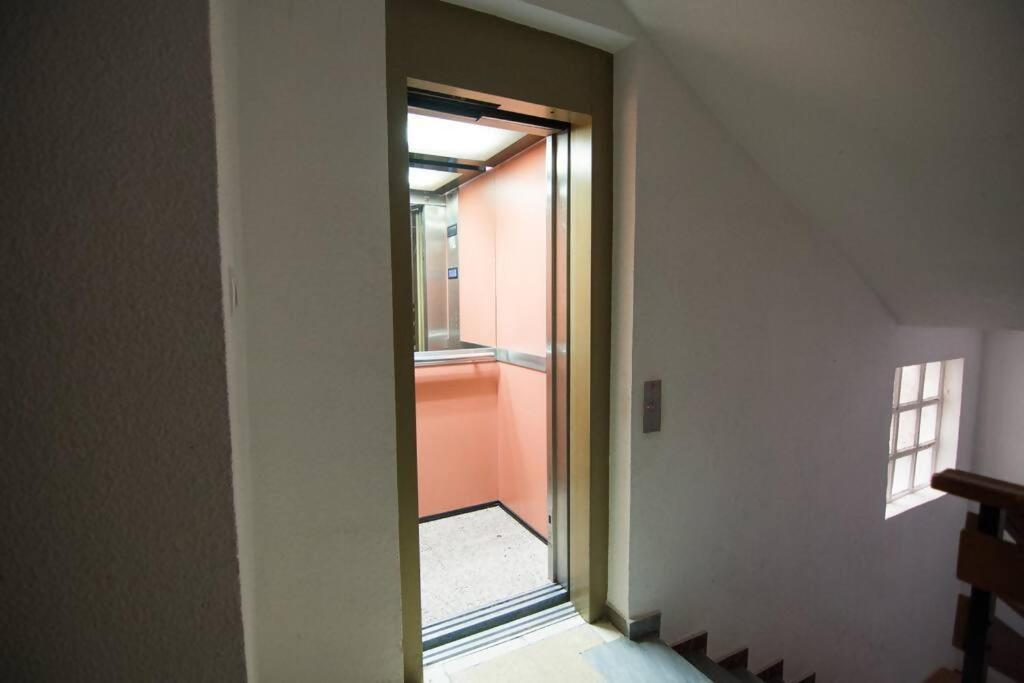 Amplio Y Moderno Apartamento En El Centro グラナダ エクステリア 写真