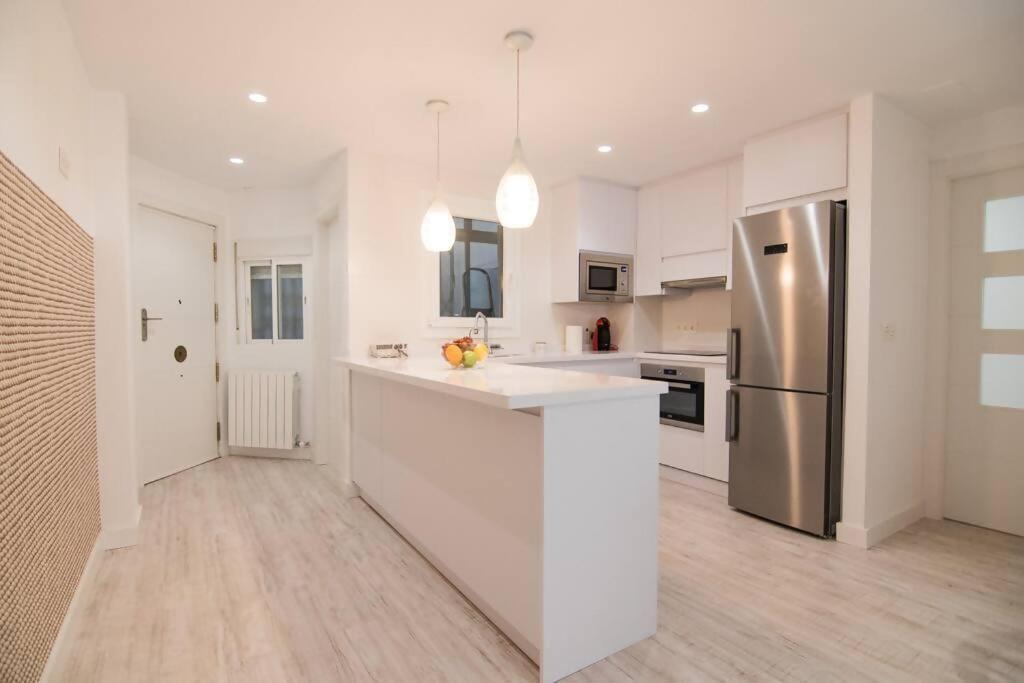 Amplio Y Moderno Apartamento En El Centro グラナダ エクステリア 写真